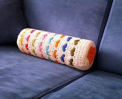 Heart Bolster Pillow crochet pattern by hookloopsarah